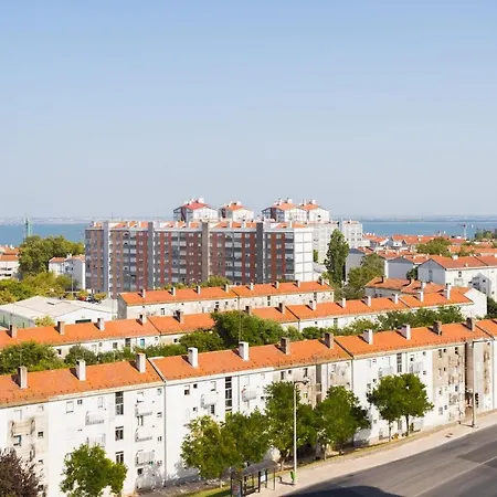 Lisbon Airport Suites * Lisboa